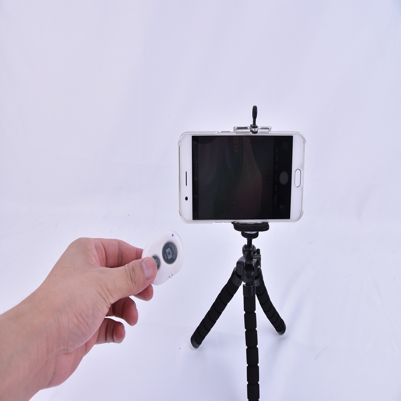 FOSOTO High Quality Selfie Stick Shutter Self-Timer Camera Wireless Bluetooth Remote Control Button for iPhone Android Phone FOSOTO High Quality Selfie Stick Shutter Self-Timer Camera Wireless Bluetooth Remote Control Button for iPhone Android Phone